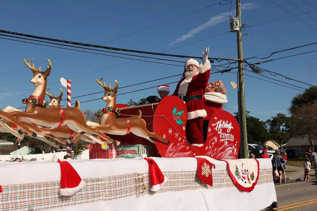 The 2026 City of Edgewater EDGEfest Christmas Parade