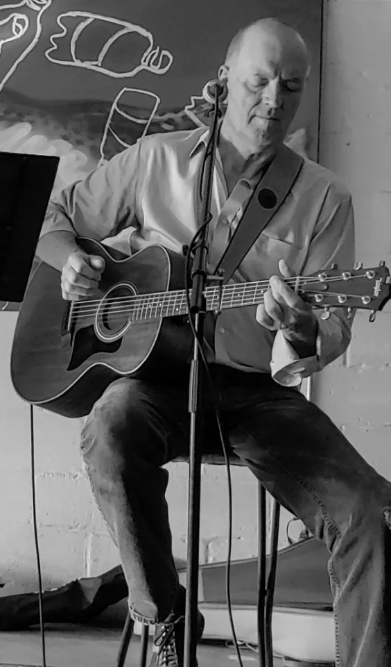 Live Music featuring Bill Baucom