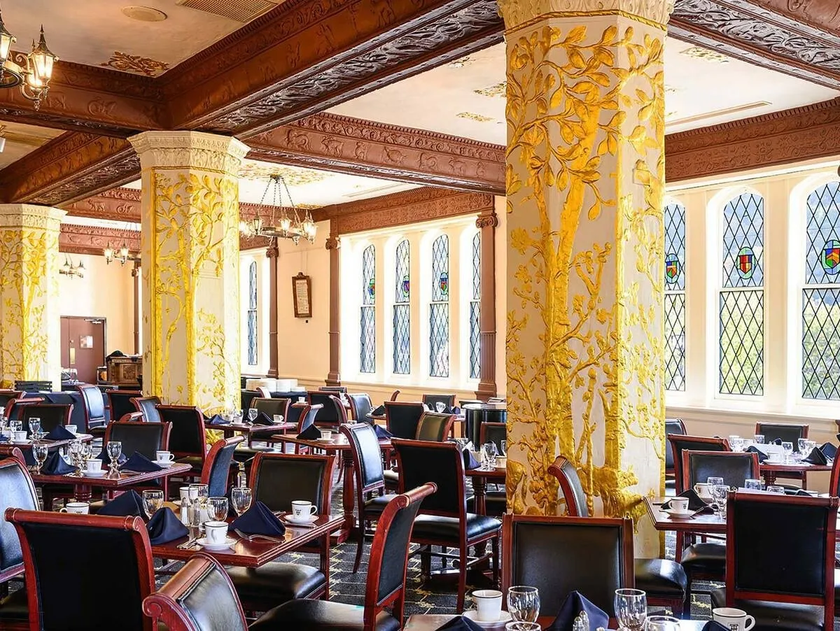 Thanksgiving Dinner at MacArthur's Riverview Restaurant