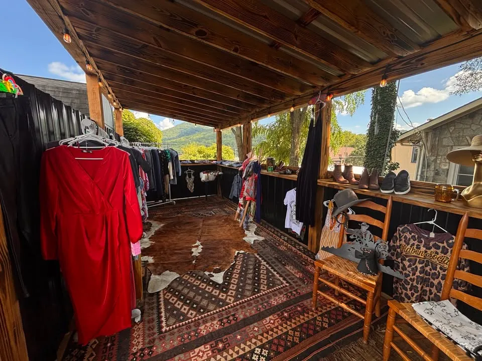 Consignment Pop Up Shop