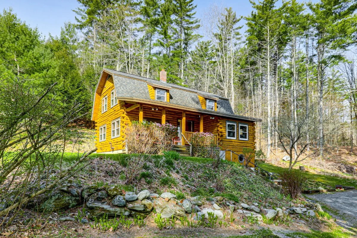 Wally's Woodland Lodge