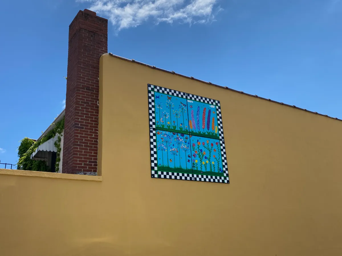 Quilt Trail Square - Downtown Reidsvcille