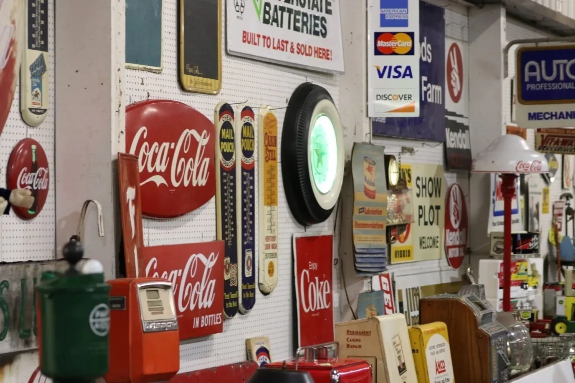Sign & Advertising Auction