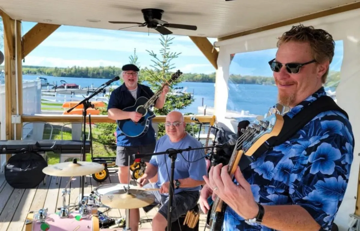 LIVE Music x Swan Bay- The Bad Husbands Club