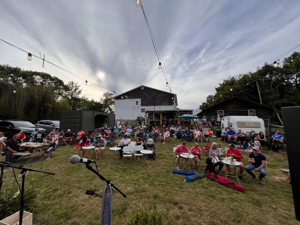 Live Music on the Lawn - Anna Mertson & Ian Golding