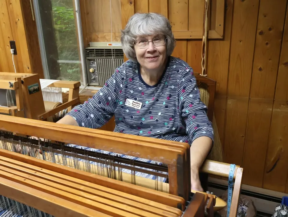 Beginning Weaving with Sharon Grist