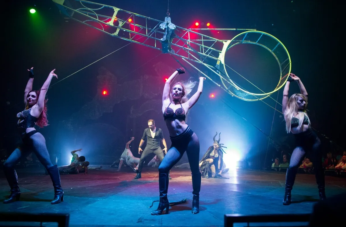 Paranormal Cirque Voodoo