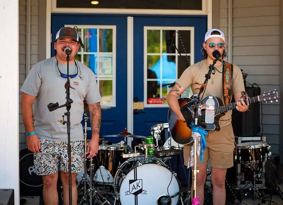 Bonfire Brothers LIVE @ Blue 42’s Brewing Barn