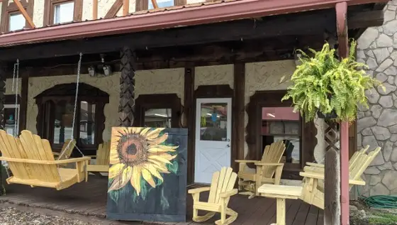 Gallery 441 North in the Heart of Dillard