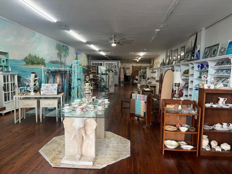 Brooksville Unique Boutique