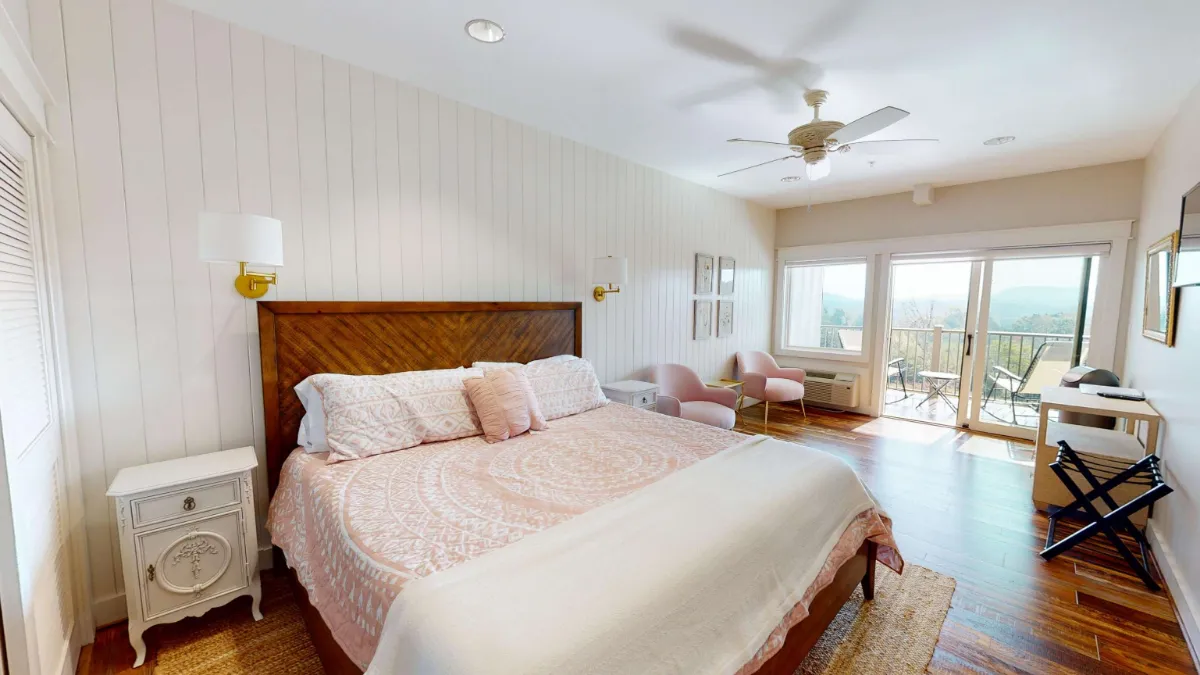 Big Creek Lodge Room 2