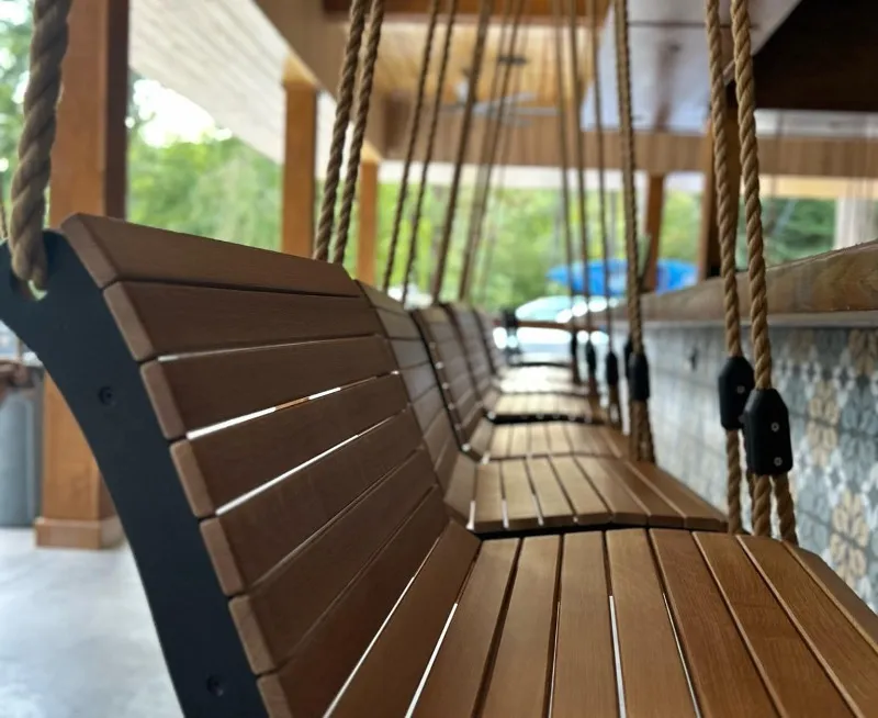 The Swing Bar