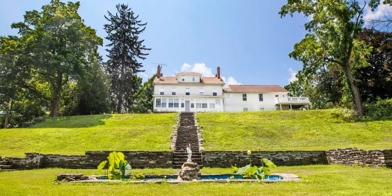 Orchard Hill Estate