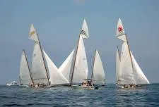Log Canoe Cruise Charters: MRYC Labor Day Series