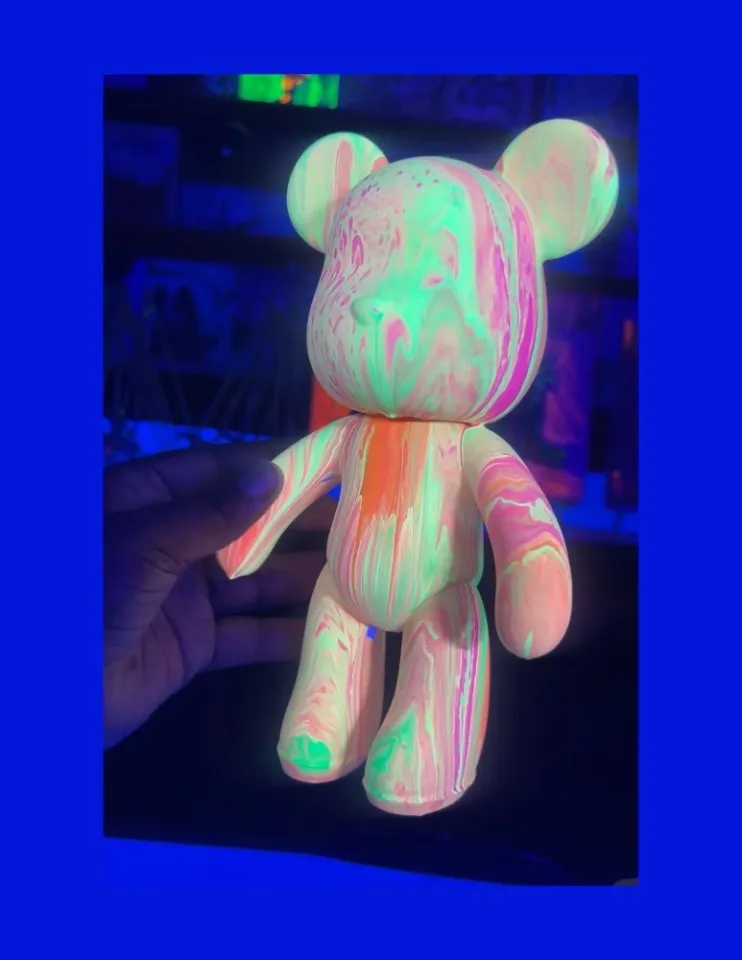 Adult/Teen Art Class - Fluid Bear - Pour in the Dark