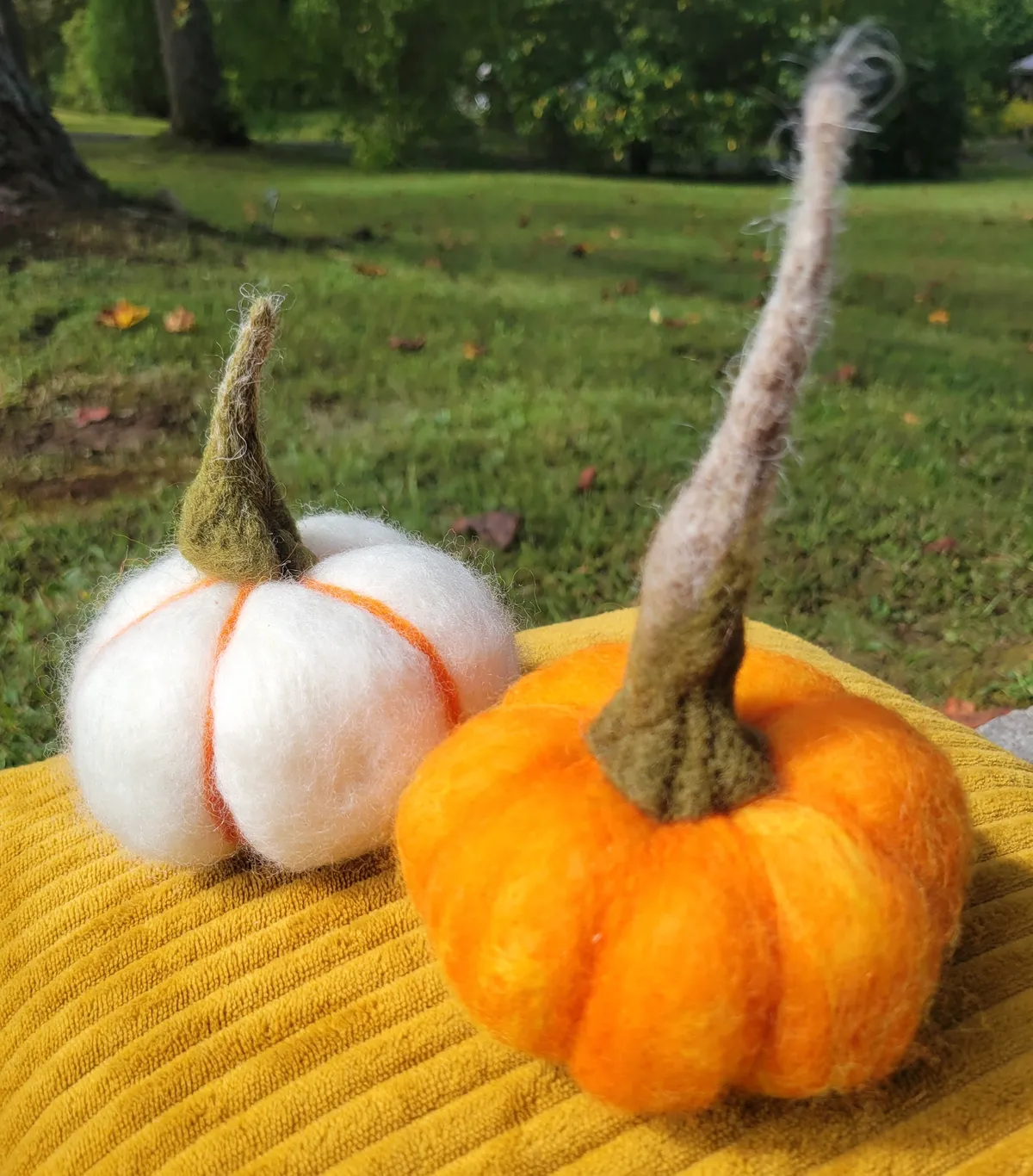 Needle Felting – 3D Pumpkins
