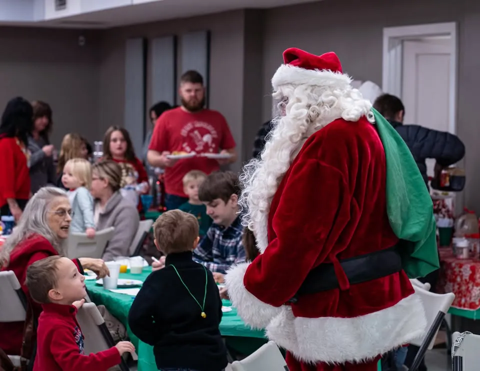 Mingle with Kris Kringle *3 Sessions!*
