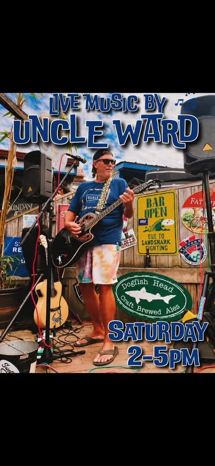 Live music at Foxy’s! Uncle Ward 🌴✨
