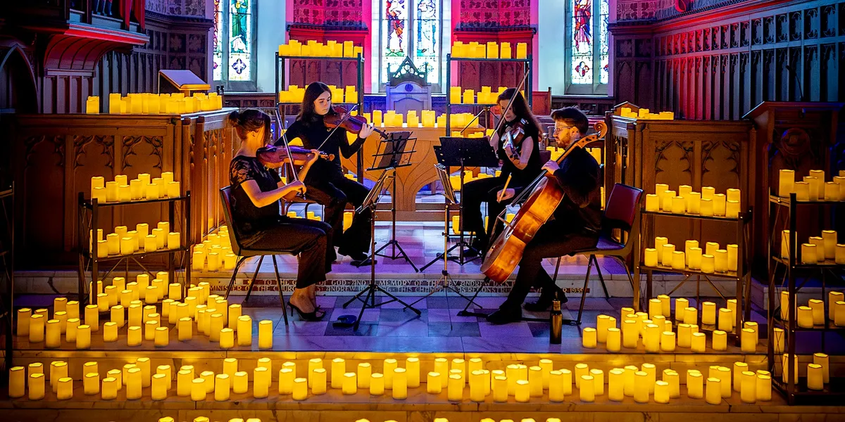 ABBA vs Queen by Candlelight