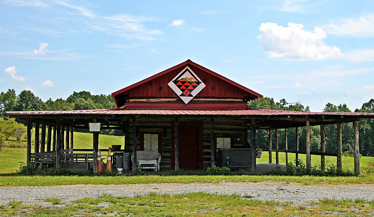 Quilt Trail Square - Tuttle's Farm