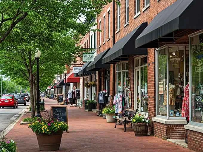 Walking Tour Series – Weird Woodstock
