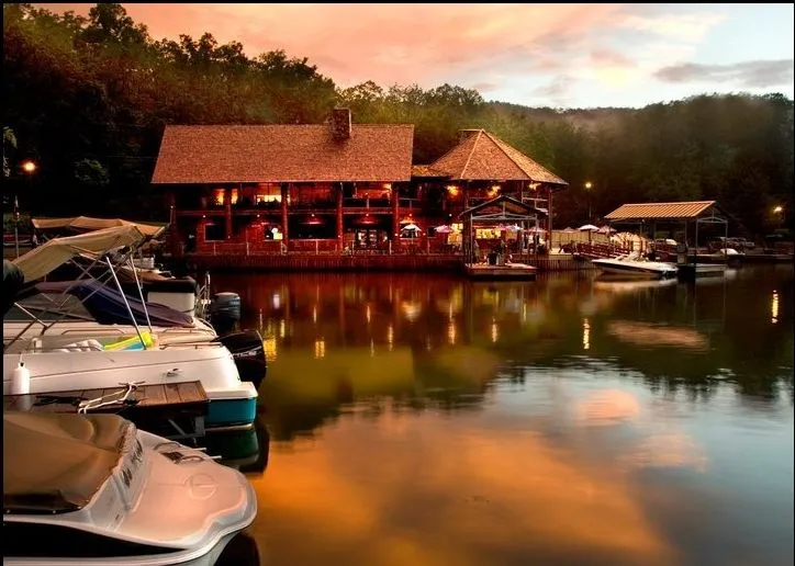 Lake Burton Grille