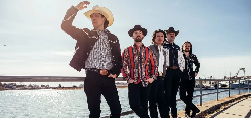 Ward Hayden & The Outliers