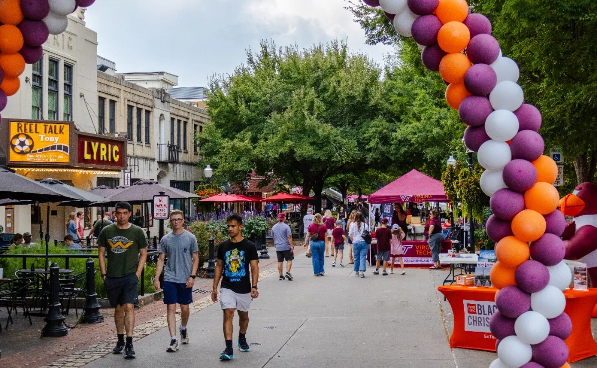 Kickoff on College Avenue