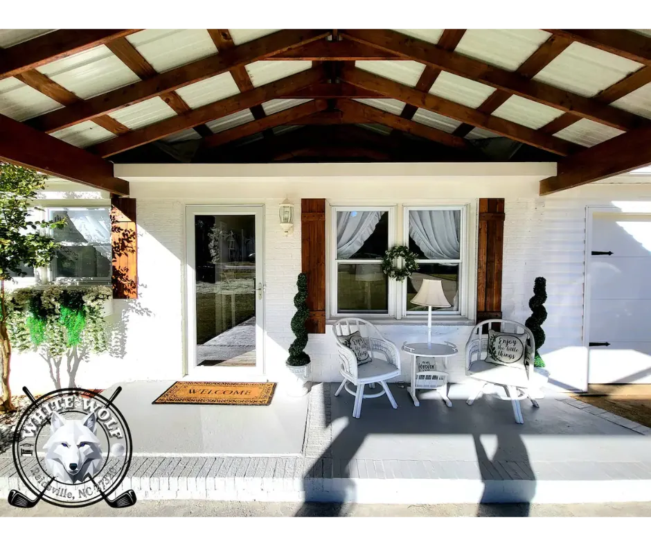 White Wolf Farmhouse Retreat-Airbnb