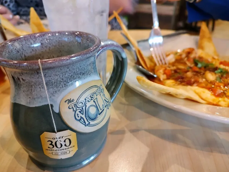 The Toasted Yolk Cafe