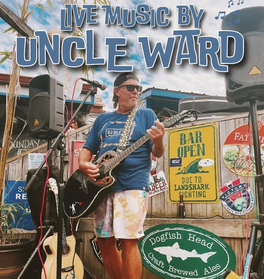 Live music at Foxy’s! Uncle Ward! 🎶🎶