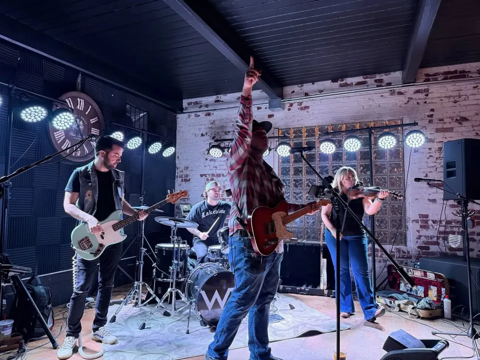 Live Music by Wesley Bryan Band