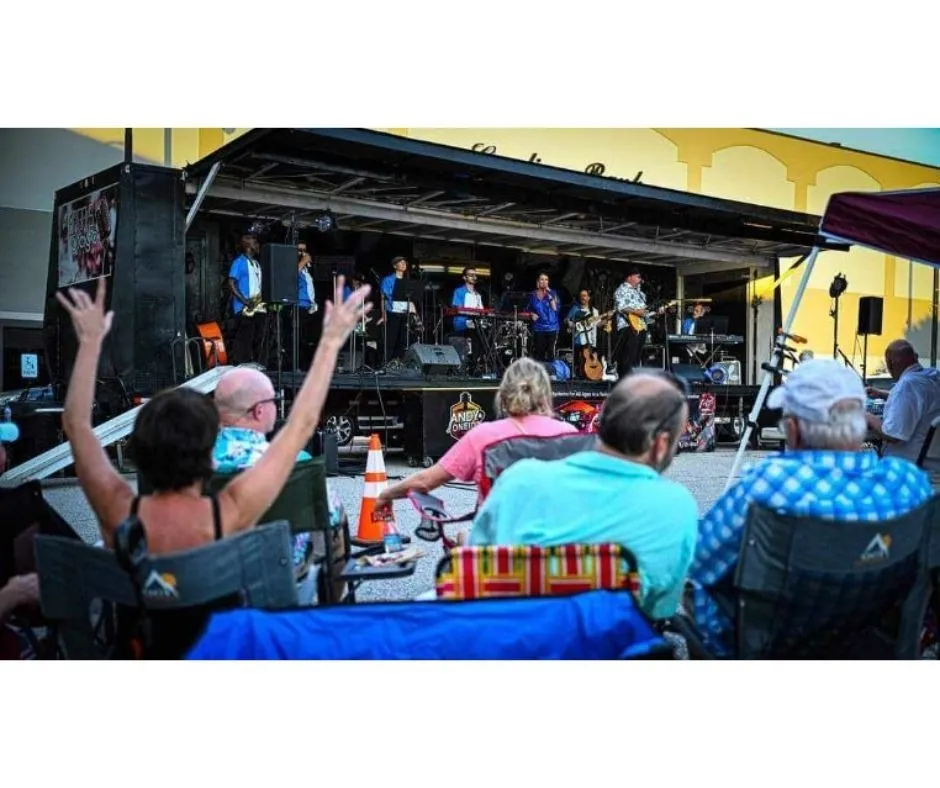 Olanta Thursday Night LIVE Featuring The Andy and Oneida Show Band
