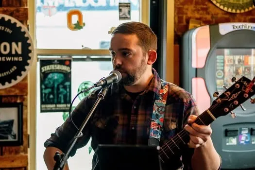 Live Music River Cruise with Kevin Brown