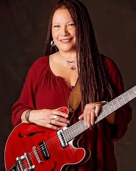 Live Music featuring Rhonda Robichaux
