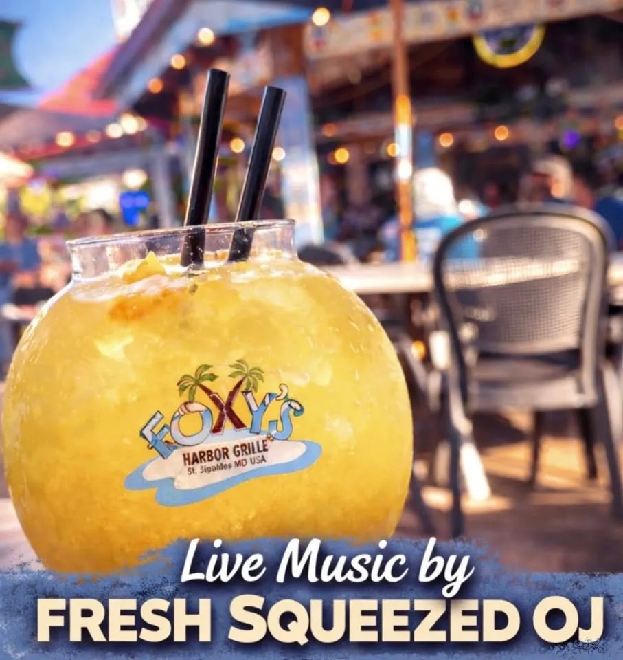 Live Music at Foxyโs! Fresh Squeezed OJ! ๐๐ถ
