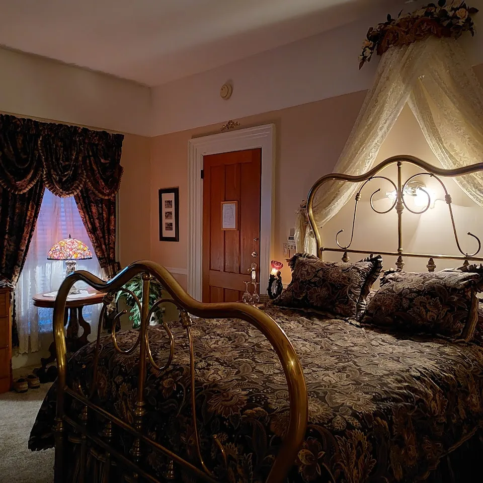 Raindrops on Roses Bed & Breakfast