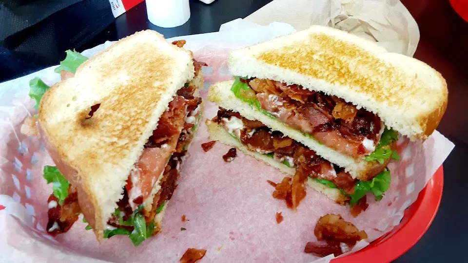Groucho's Deli