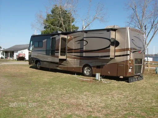 Lighthouse Pointe Family RV Park