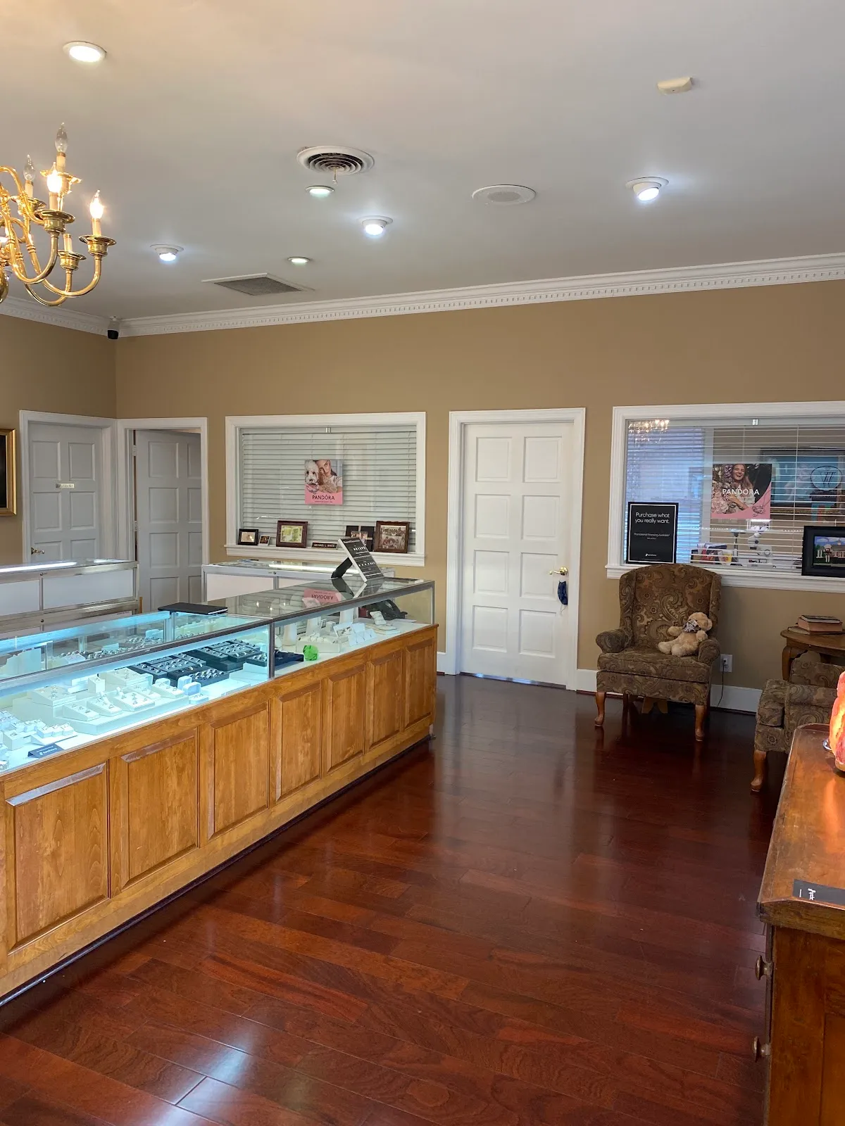 White's Jewelers