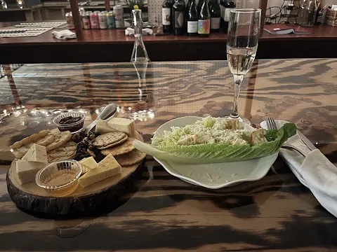 Ophelia's Wines & Bites