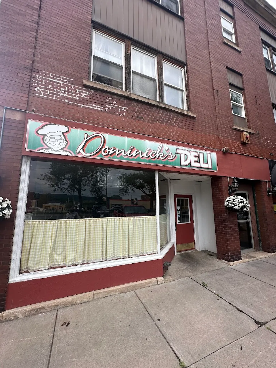 Dominick's Deli