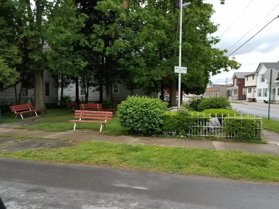 Tony Bagetta Mini Park