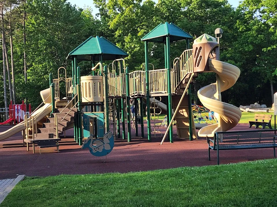 Chadwick Lake Park