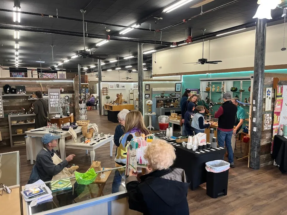 Holston Mountain Artisans and Antiques