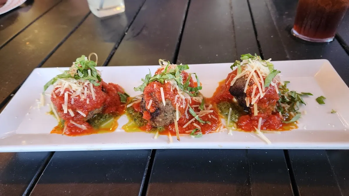 Famulari's Pizzeria: Cainhoy