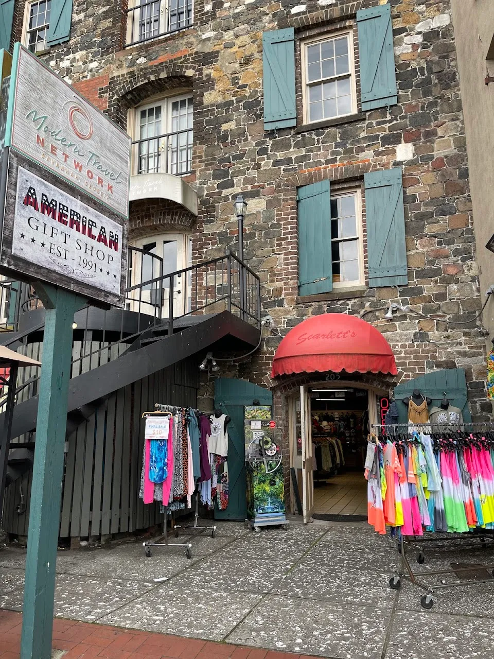 Scarlett’s - American Gift Shop