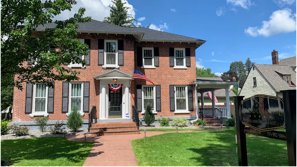 Grand Colonial Bed and Breakfast