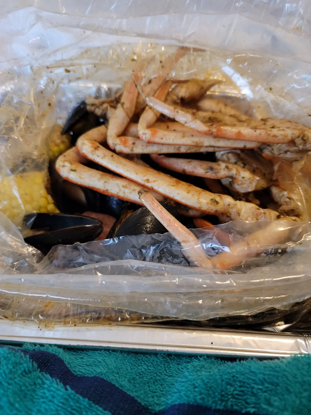 Cajun Claws & Wing