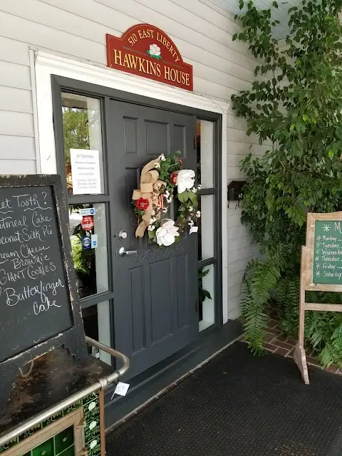 Mallie Kylas Cafe